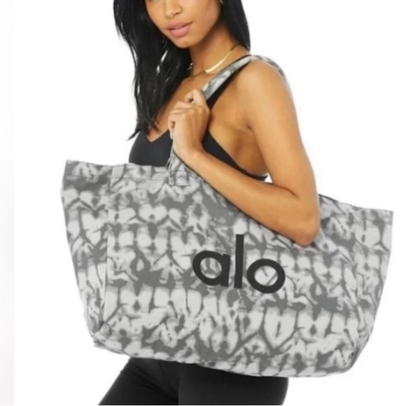 ALO Yoga Handbags - ALO Yoga Logo Gray Tie Dye Limited Editon Tote Bag
